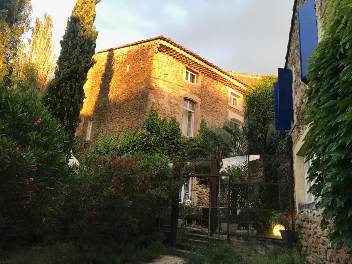 مبيت وإفطار سوز-لا-روس Les Aiguieres En Provence المظهر الخارجي الصورة