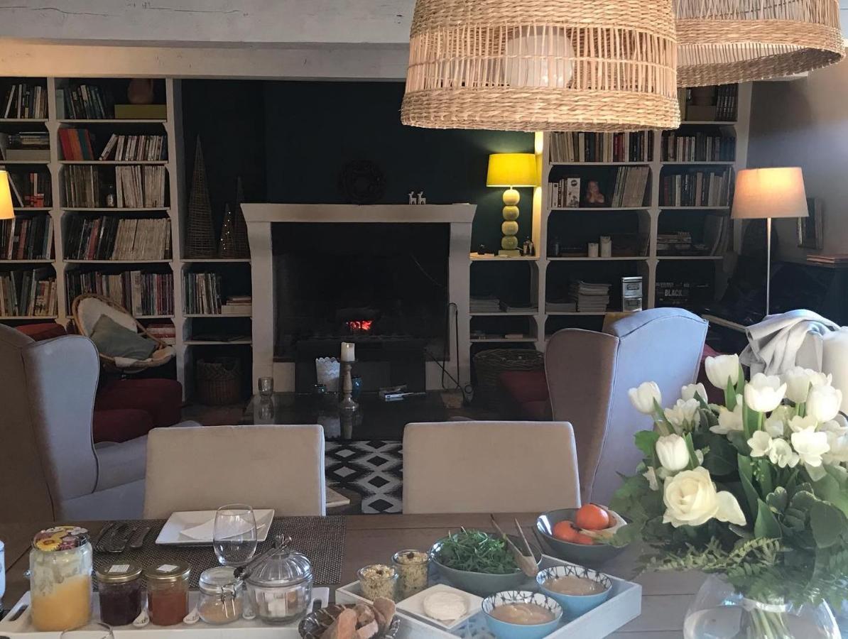 مبيت وإفطار سوز-لا-روس Les Aiguieres En Provence المظهر الخارجي الصورة