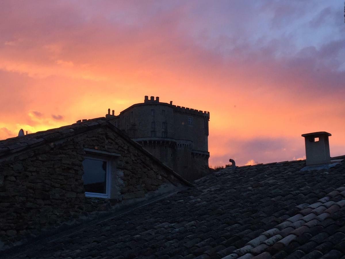 مبيت وإفطار سوز-لا-روس Les Aiguieres En Provence المظهر الخارجي الصورة
