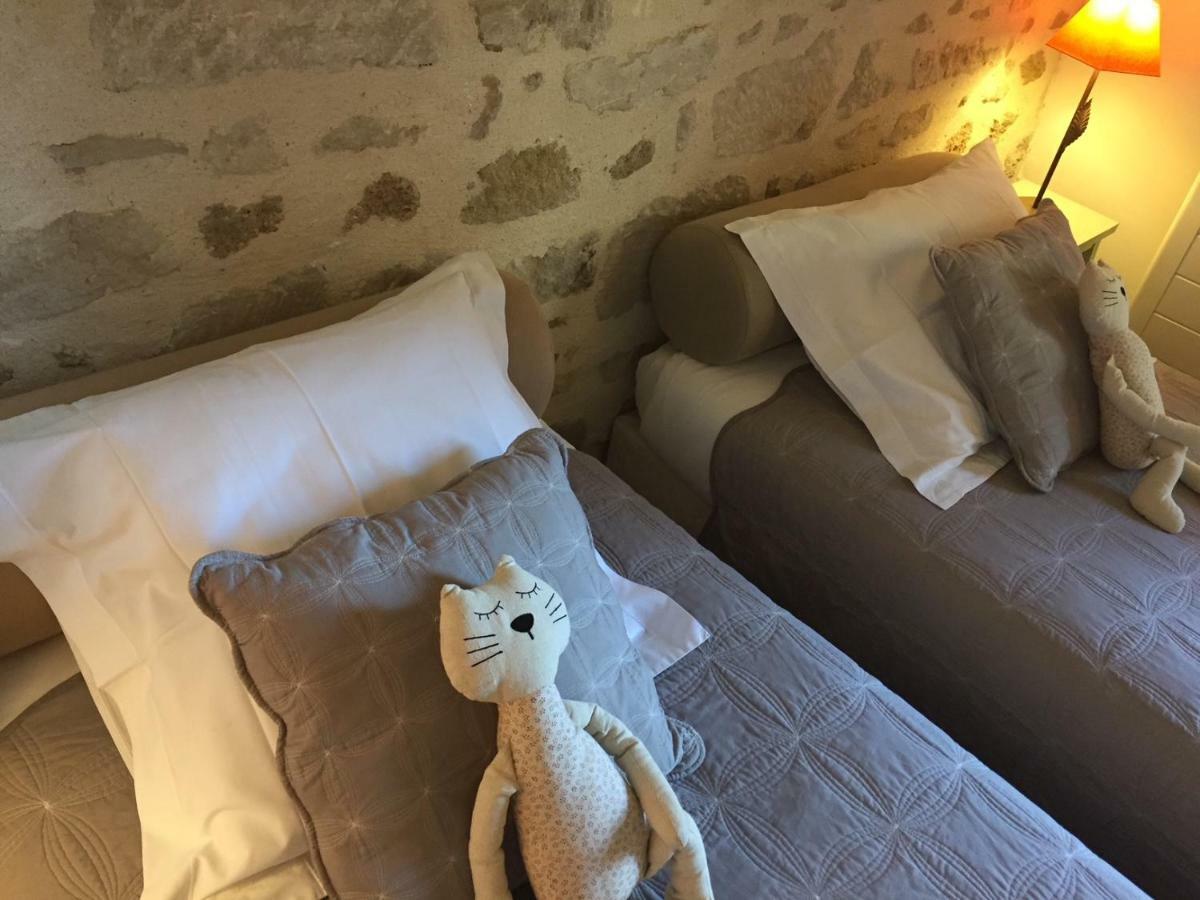 مبيت وإفطار سوز-لا-روس Les Aiguieres En Provence المظهر الخارجي الصورة